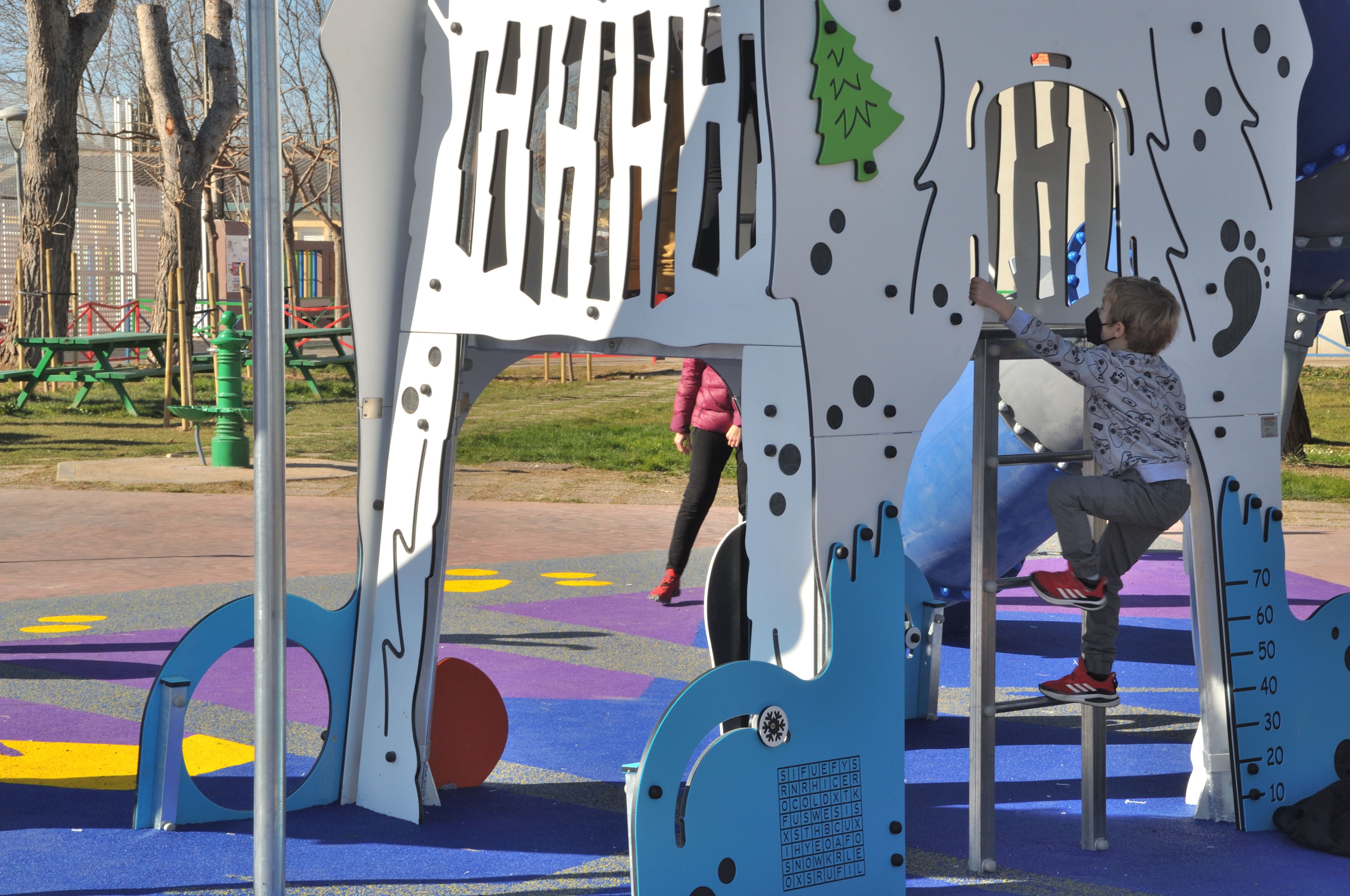 Torre Gigante El Yeti Parques Infantiles Tematizados Alagon_Zaragoza  (13)